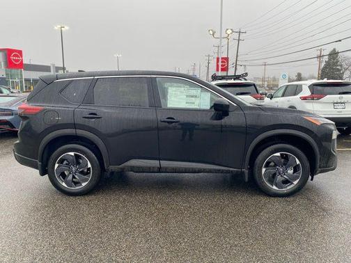 2025 Nissan Rogue SV