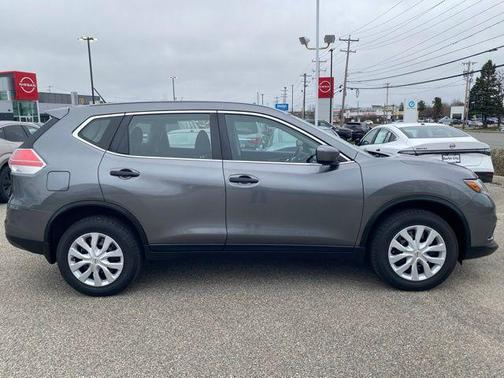 Gun Metallic 2016 Nissan Rogue S