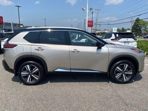 2022 Nissan Rogue Platinum