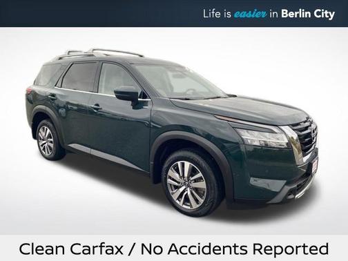 2023 Nissan Pathfinder SL 4WD
