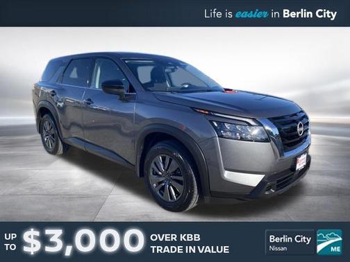 Gun Metallic 2024 Nissan Pathfinder S 4WD