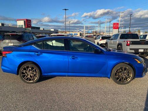 2025 Nissan Altima SR AWD