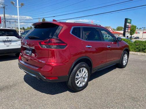 2020 Nissan Rogue SV