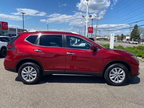 2020 Nissan Rogue SV