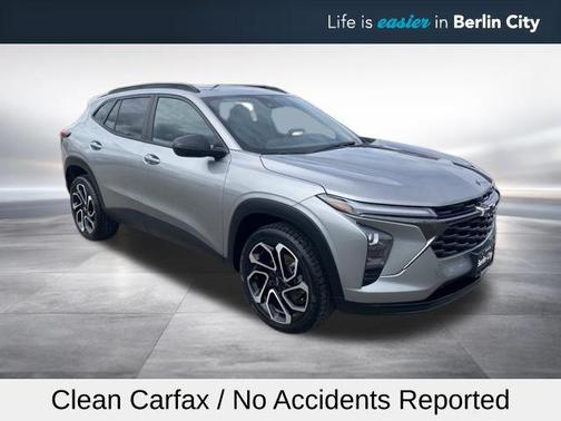 Sterling Gray Metallic 2024 Chevrolet Trax FWD 2RS