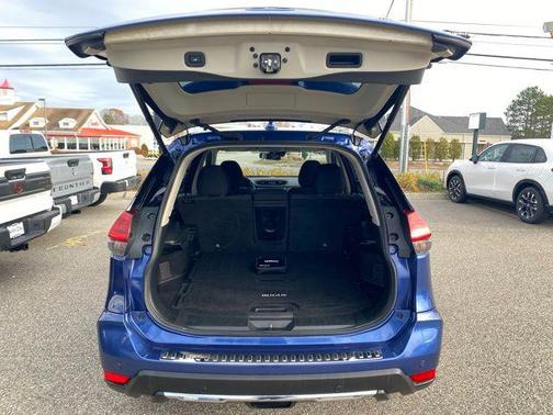 2020 Nissan Rogue SV