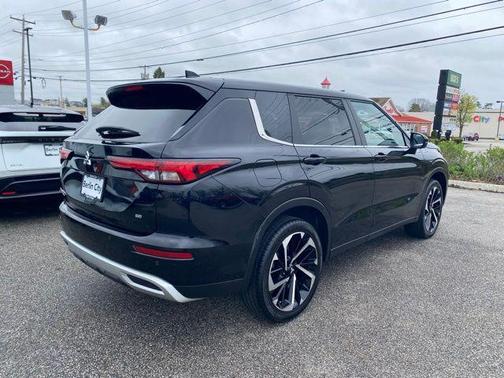 2024 Mitsubishi Outlander SE Black Edition S-AWC