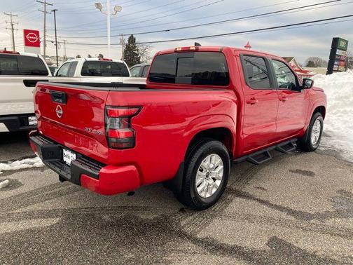 2023 Nissan Frontier SV