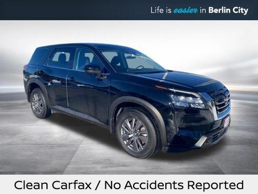 2024 Nissan Pathfinder S 4WD