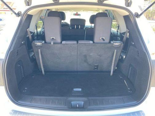 Glacier White 2020 Nissan Pathfinder S 4WD
