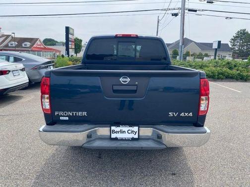 Arctic Blue Metallic 2015 Nissan Frontier SV
