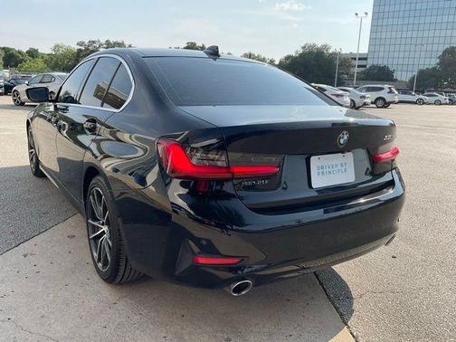 2019 BMW 330 i