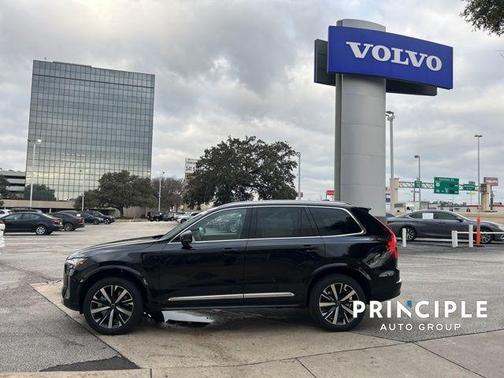 2025 Volvo XC90 Plug-In Hybrid T8 Core 7-Seater