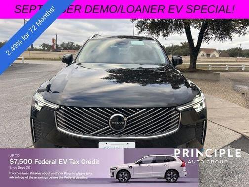 2025 Volvo XC90 Plug-In Hybrid T8 Core 7-Seater