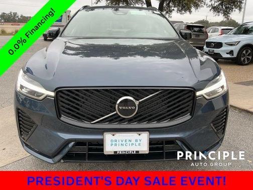 2026 Volvo XC60 B5 Core