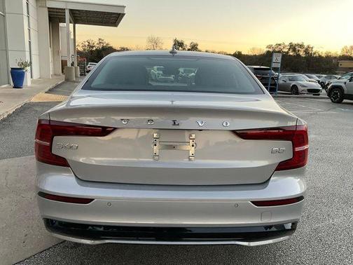 2025 Volvo S60 B5 Core