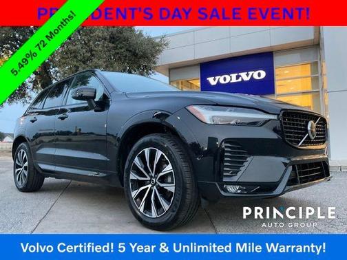 2023 Volvo XC60 B5 Plus Dark Theme