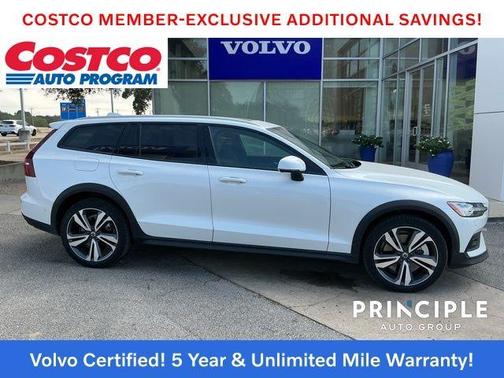 2025 Volvo V60 Cross Country B5 Plus