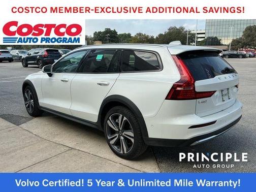 2025 Volvo V60 Cross Country B5 Plus