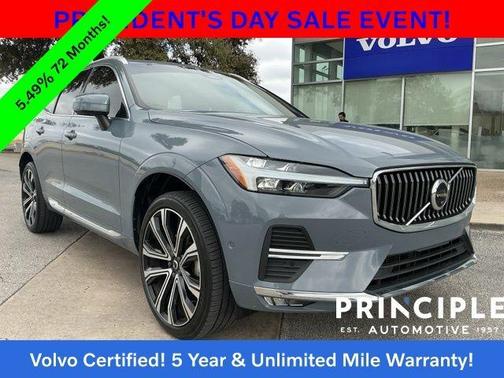 2023 Volvo XC60 B5 Ultimate Bright Theme