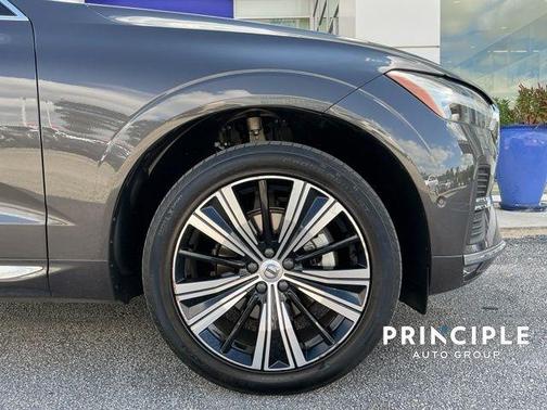 2023 Volvo XC60 B5 Plus Bright Theme