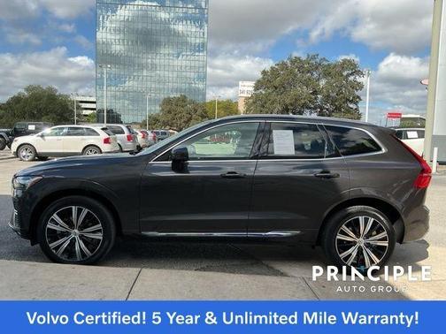 2023 Volvo XC60 B5 Plus Bright Theme