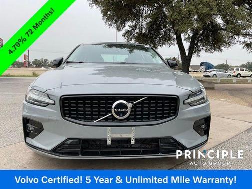 2024 Volvo S60 B5 Plus Dark Theme