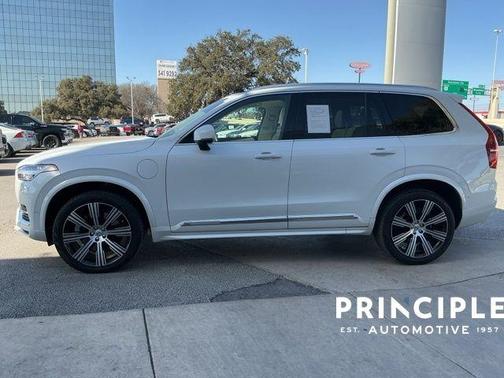 2023 Volvo XC90 Recharge Plug-In Hybrid T8 Plus Bright Theme 7 Passenger