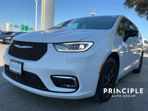 2024 Chrysler Pacifica Touring-L