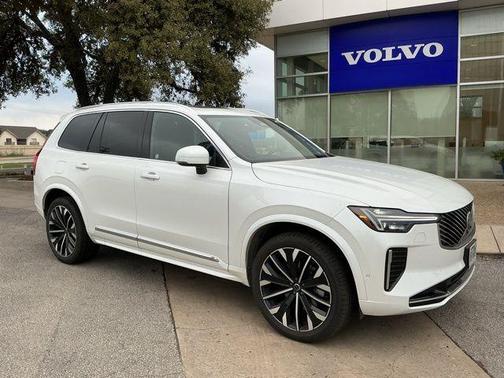 2025 Volvo XC90 B6 Plus 7-Seater