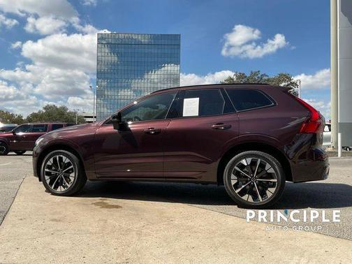 2026 Volvo XC60 B5 Plus