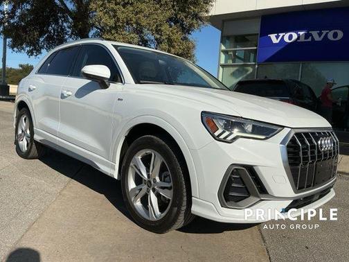 2022 Audi Q3 45 S line Premium