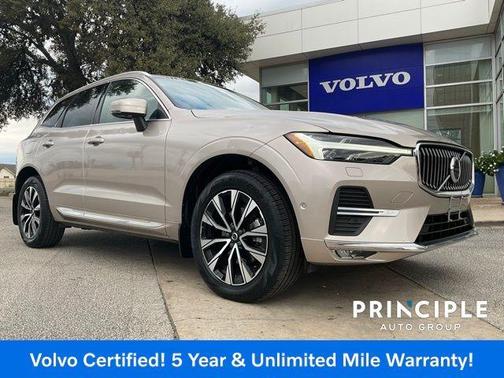 2023 Volvo XC60 B5 Plus Bright Theme