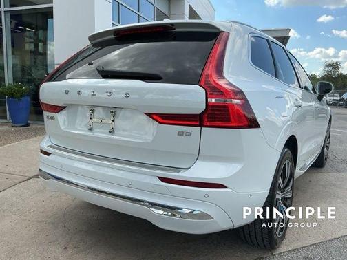 2023 Volvo XC60 B5 Plus Bright Theme
