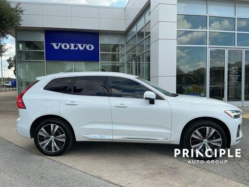 2023 Volvo XC60 B5 Plus Bright Theme