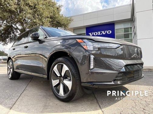 2025 Volvo EX90 Twin Motor Plus