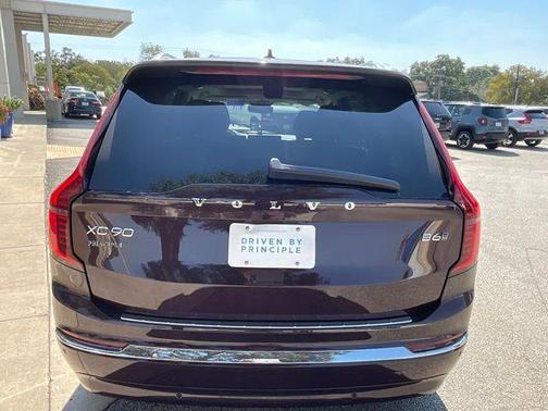 2026 Volvo XC90 B6 Ultra 7-Seater