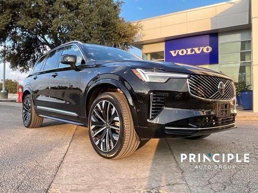 2025 Volvo XC90 B6 Plus 7-Seater