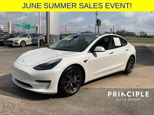 2022 Tesla Model 3 Base