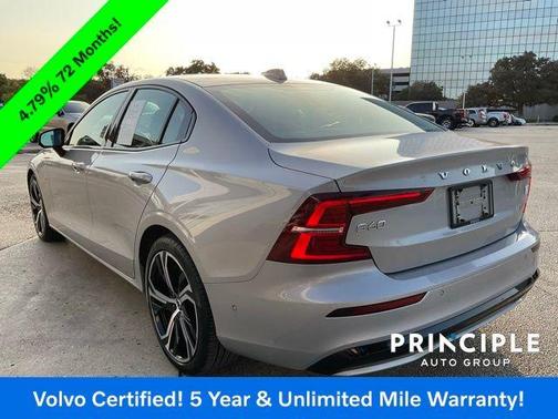 2023 Volvo S60 Recharge Plug-In Hybrid T8 Plus Dark Theme