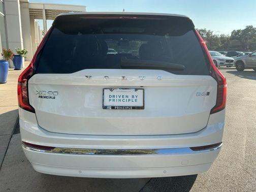 2026 Volvo XC90 B6 Ultra 7-Seater