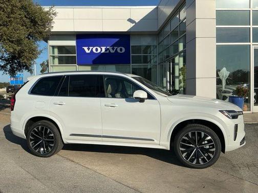 2026 Volvo XC90 B6 Ultra 7-Seater