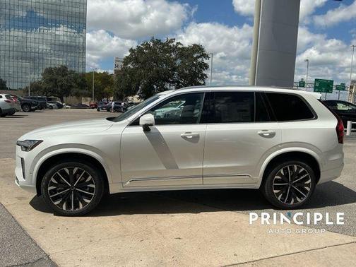 2026 Volvo XC90 B5 Plus 6-Seater