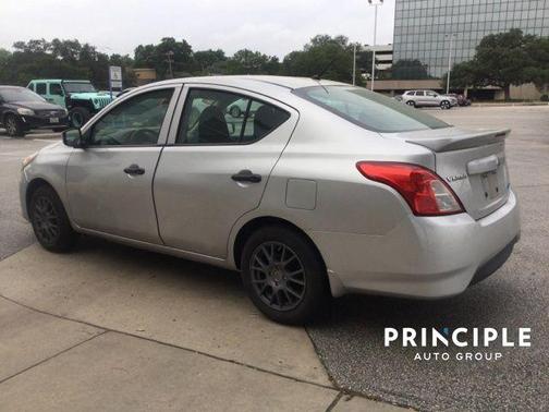 2016 Nissan Versa 1.6 S+