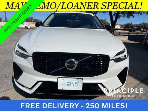 2025 Volvo XC60 Plug-In Hybrid T8 Core