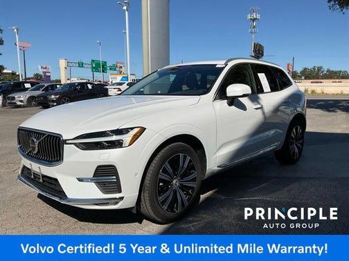 2023 Volvo XC60 B5 Plus Bright Theme