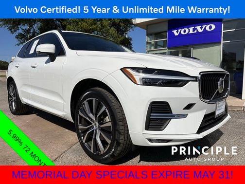 2022 Volvo XC60 B5 Momentum