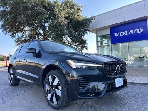 2025 Volvo XC60 Plug-In Hybrid T8 Plus