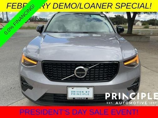 2026 Volvo XC40 B5 Plus