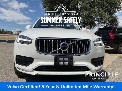 2021 Volvo XC90 T6 Momentum 7 Passenger